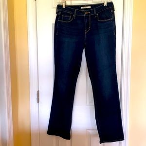 Women’s Levi’s 505 straight leg, dark wash